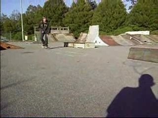 Kevin bnollie backside lipslide