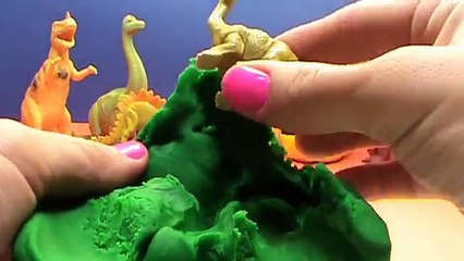 Huevos huevos huevos Niños sorpresa dragones dinosaurios juguetes en los rusos huevos Kinder Sorpresa dinos Plaid