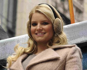 Jessica Simpson celebrates birthday: 'Kiss my butt 36!'