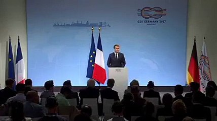 Pour Macron, le sous-développement en Afrique est dû aux "sept à huit enfants par femme"