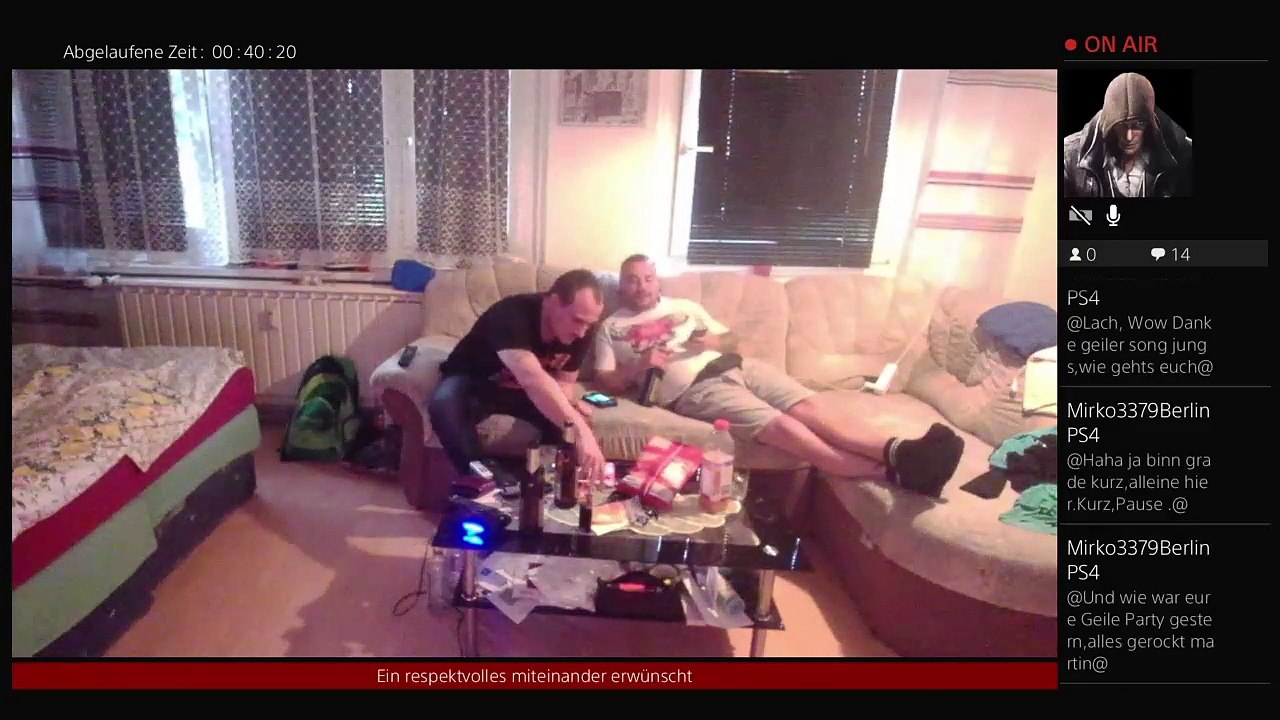 Martin Chillen mit Kumpel  im Club der verlassenen der nächste Tag (52)