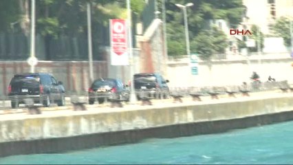 Cumhurbaşkanı ve Başbakan Ilhan Varank'ın Mezarını Ziyaret Etti