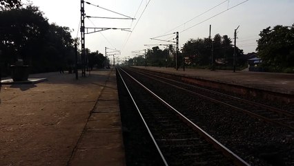 Continuous Honking  WAP-7 Imperial Mail Slams Mankar - Sept '16