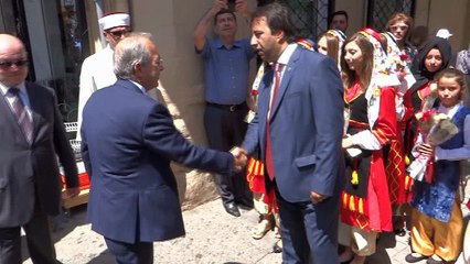 BUYUKELCI YASAR HALIT CEVIK ISKECEDE ZIYARETLER GER.EKLESTIRDI