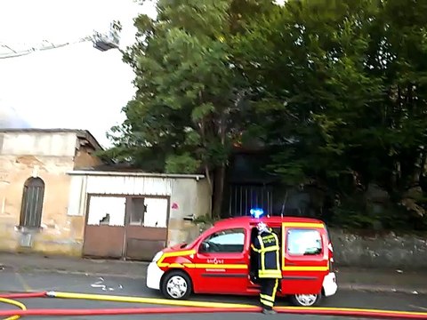 Incendie rue de Tarare mardi 11 juillet au soir à Villefranche/Saône