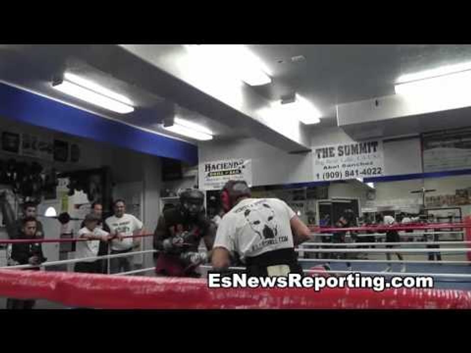 Gennady Golovkin Sparring Dhafir Smith - esnews boxing