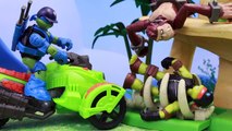 Teenage Mutant Ninja Turtles Twist N Mutate Michelangelo Racing Leo Three Wheeler and Raph