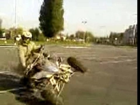 Yamaha YFZ 450 en rond