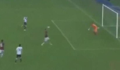 Milan'da 10 numara Hakan Çalhanoğlu