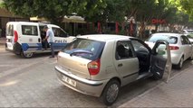 Adana Otomobilin Camını Kırıp 700 Lira Çaldılar