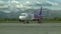 Linja ajrore shqiptare, fluturimet brenda vitit - Top Channel Albania - News - Lajme