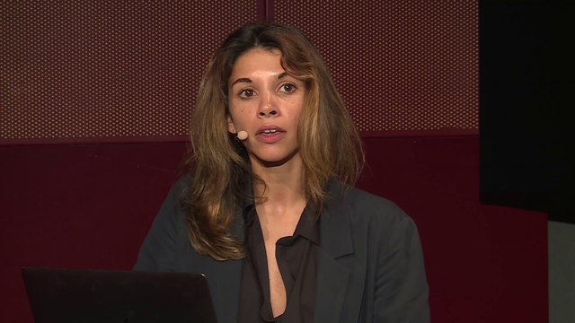 Of Worlds and Visitors: What does VR want from creators? - Jessica Brillhart