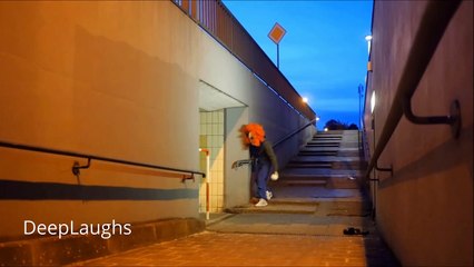 Ultimate Killer Clown Scare Pranks Compilation 2016