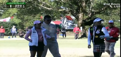 イボミ 同伴競技者のトラブルを日本語で通訳2015LPGAツアー選手権リコーカップ
