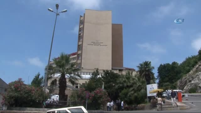 Zonguldak'ta Anne Vahşeti...cinnet Getiren Anne 3 Yaşındaki Oğlunu Boğarak Öldürdü