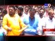 Farm loan waiver workers beat drums outside banks -Tv9 Gujarati