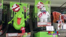 La famille amusement amusement chasse grabuge achats rester jouets voyage Ghostbusters 2016 slimer ecto-1 puft f