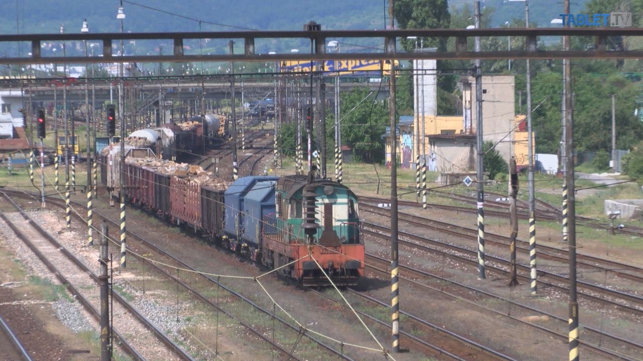 Podľa Inštitútu pre dopravu a hospodárstvo by štát mal ZSSK Cargo čo najskôr predať