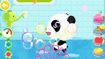 En y El Dr. bebé panda bebé patea abajo del bebé panda sucia peso del corazón limpia la suciedad