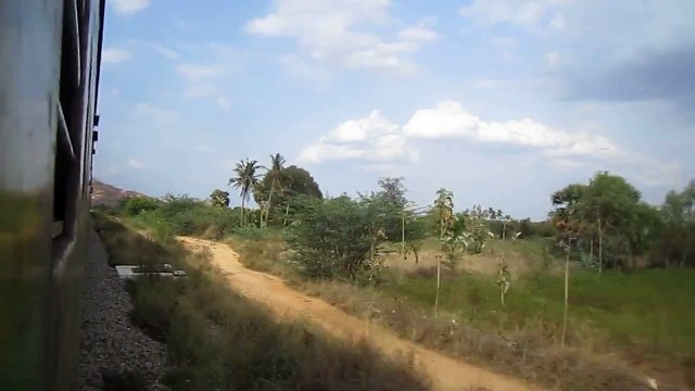 ED WAP-4 YPR - HWH Duronto travels through Natures Lap !!!