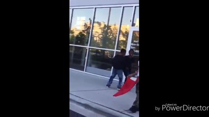 Des enfants armés qui se baladent dans les rue de Chicago !!