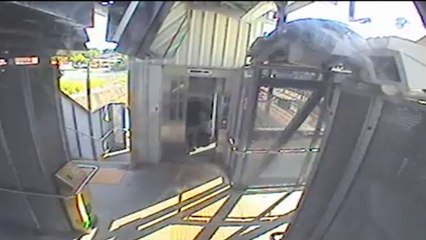 Australia blows the whistle on moving house by rail