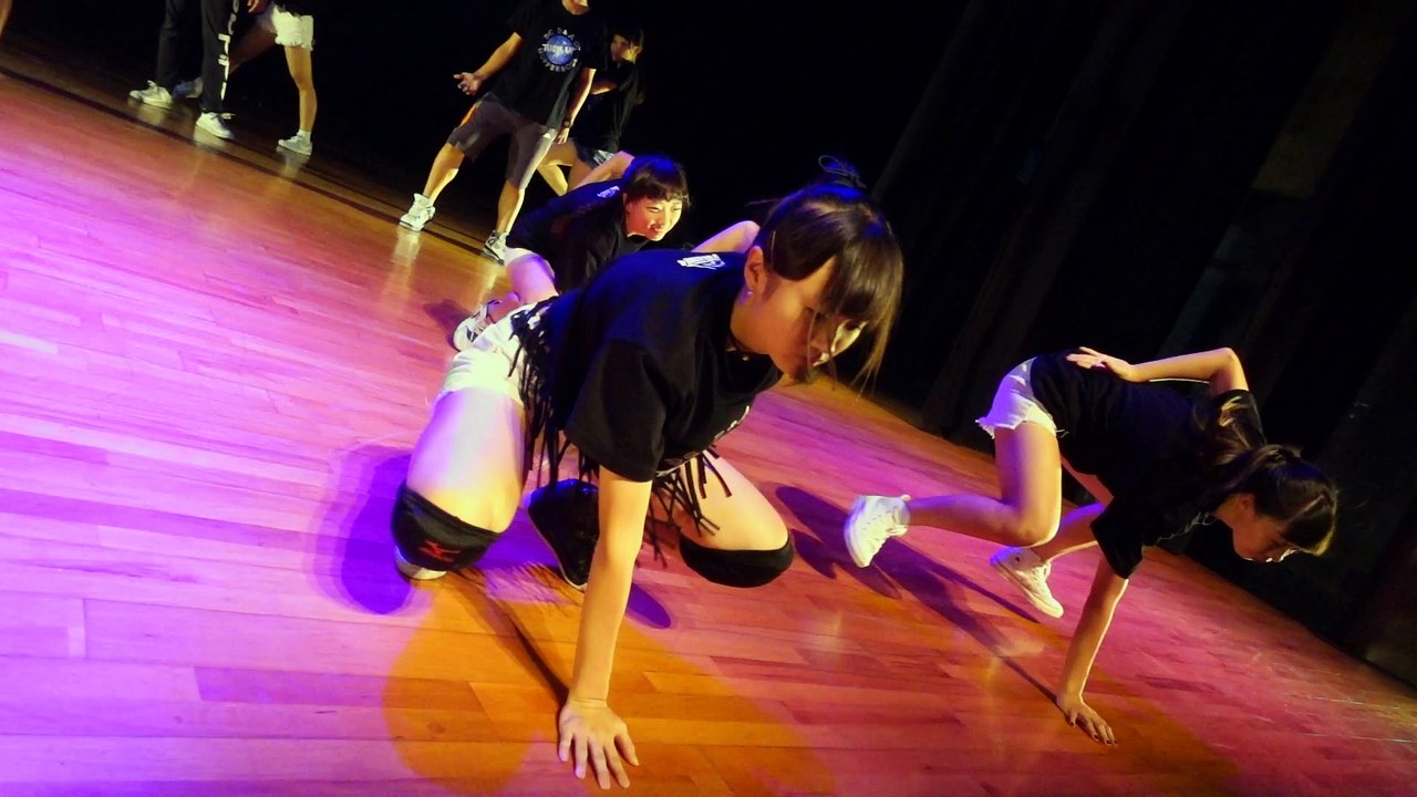 DAMN !T - Turn UP ! 鹿高x彰商x精誠x彰工四校聯合舞展 彰商老人舞-Hoteest women