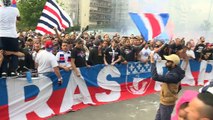 PSG - Dani Alves présenté aux supporters