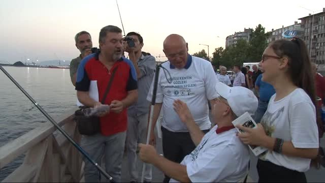 Görmeyen Gözlere Balık Tutmak İçin Yarıştı