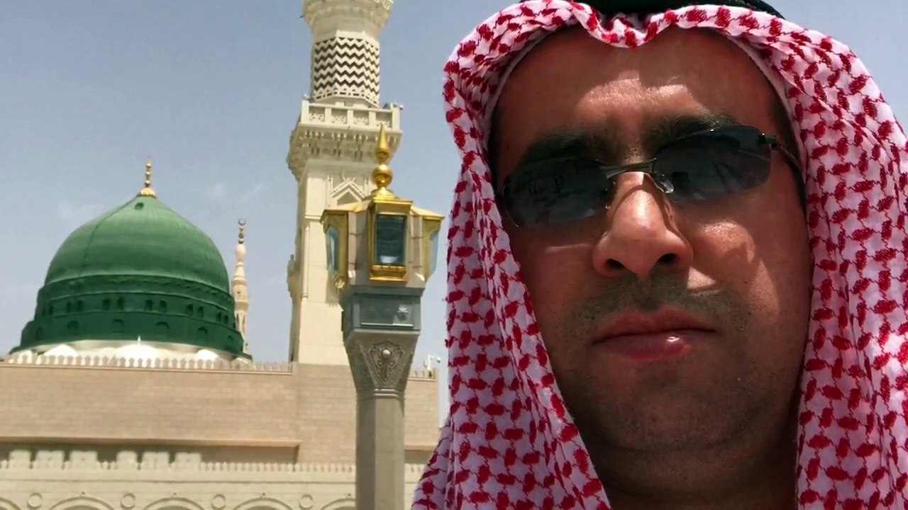 HAFIZ METIN DEMIRTAS. UMRE 2017 MEKKE MEDINE. MÜTHIS MEDINE EZANI RESIMLI VIDEO.Azan Madinah Al Munawwarah. Bu ezani mutlaka dinleyin... izlemeden gecmeyin. Madinah azan Sheikh Essam Bukhari. Maqam Bayati. Azan Masjid Nabawi Madinah. Mescidi Nebevi ezani.