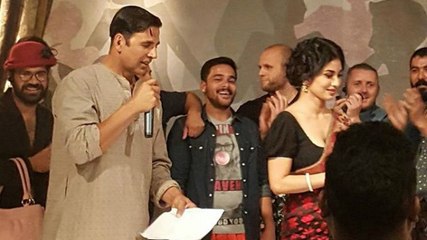 Akshay Kumar And Mouni Roy's First Look From GOLD Unveiled