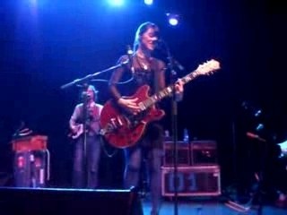 Concert Feist @Cirque Royal - 1,2,3,4