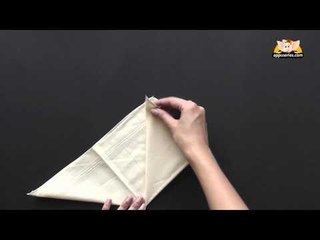 Fold a Pyramid Napkin in Marathi