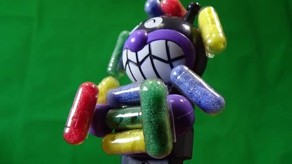 アンパンマンと水で膨らむおもちゃ ストップモーションアニメ❤︎バイキンマンとアンパンマンがお魚カプセルを見つけたよ❤️ Toy Kids トイキッズ animation anpanman