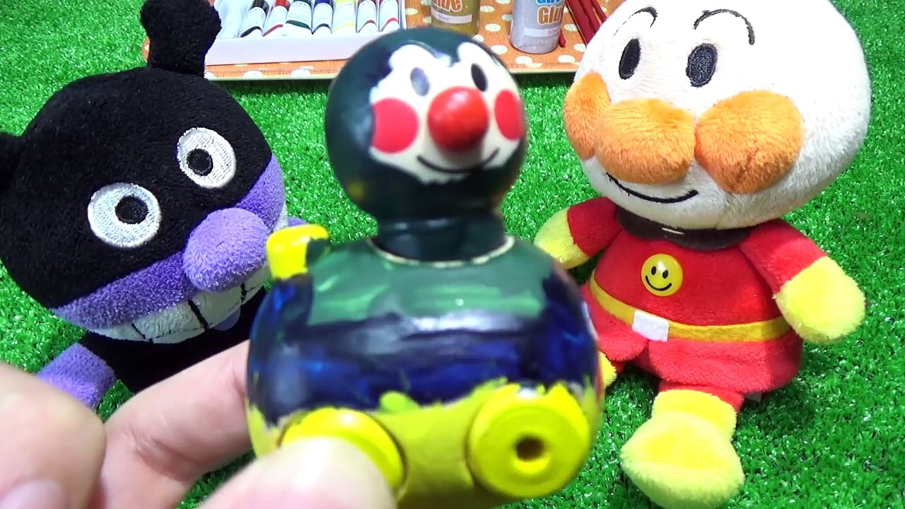 アンパンマン 木のおもちゃを色ぬり工作❤︎お店屋さんごっこ❤︎バイキンマンと絵の具で色遊びだー！何色にしようかな？ガチャガチャ キッズ 知育動画 Learn Colors anpanman