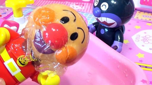 アンパンマン フェイスランチ皿 つかめる水のおもちゃで水遊び！絵の具でカラフル色水実験★子供向けキッズ アニメ動画 animation Anpanman Toy