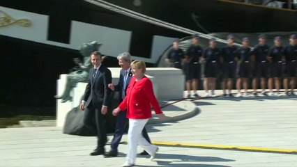 Réfugiés: "la France n'a pas toujours pris sa part", dit Macron