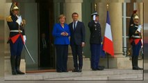 Francia: Merkel da Macron per il consiglio dei ministri congiunto
