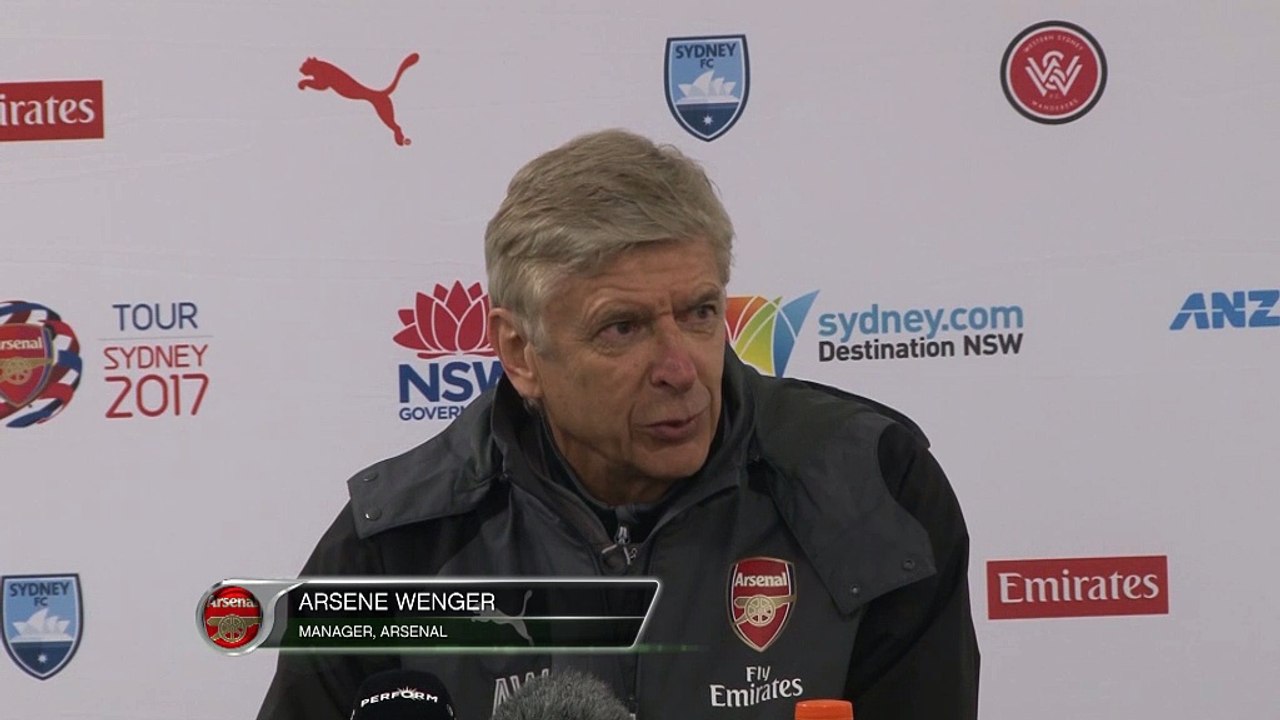 Debut Arsenal goal takes pressure off Lacazette - Wenger