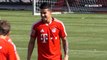 James é apresentado e faz o primeiro treino no Bayern de Munique; assista!