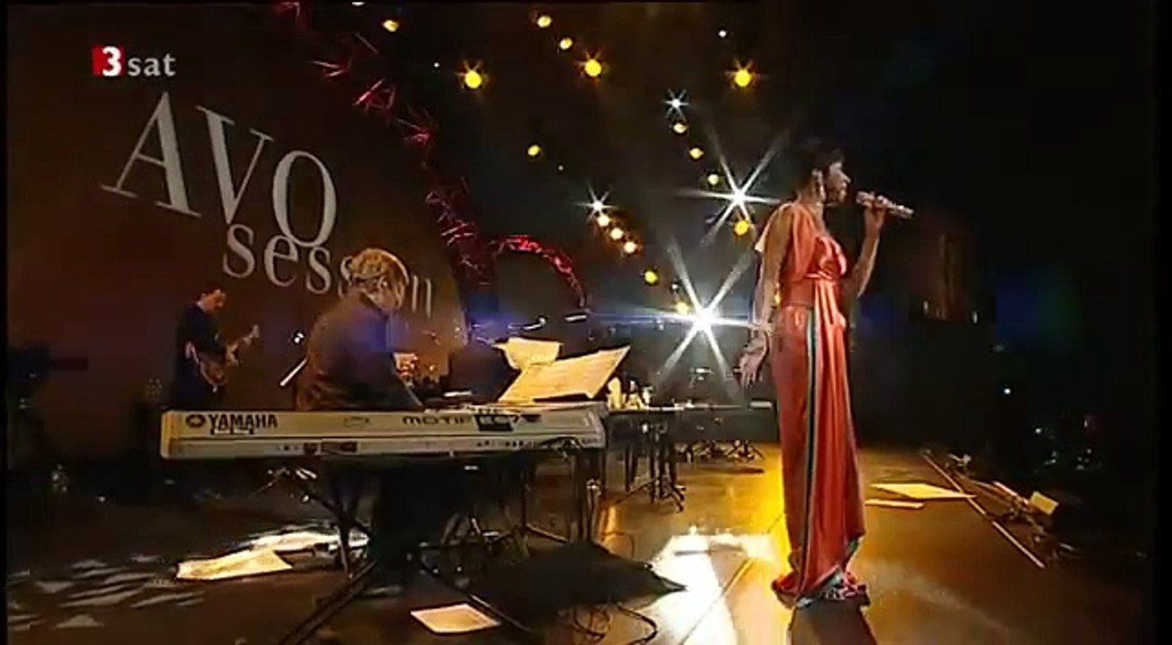 Natalie Cole Orange colored sky (LIVE 2009)