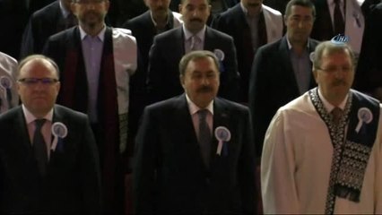 Bakan Eroğlu'ndan Yerli Otomobil Üretimi Konusunda Öğretim Görevlilerine Çağrı: "Hocalarımızın Bir...