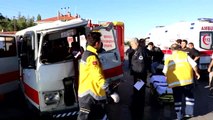 Hafriyat Kamyonu ile Minibüs Çarpıştı: 1 Ölü, 1 Yaralı