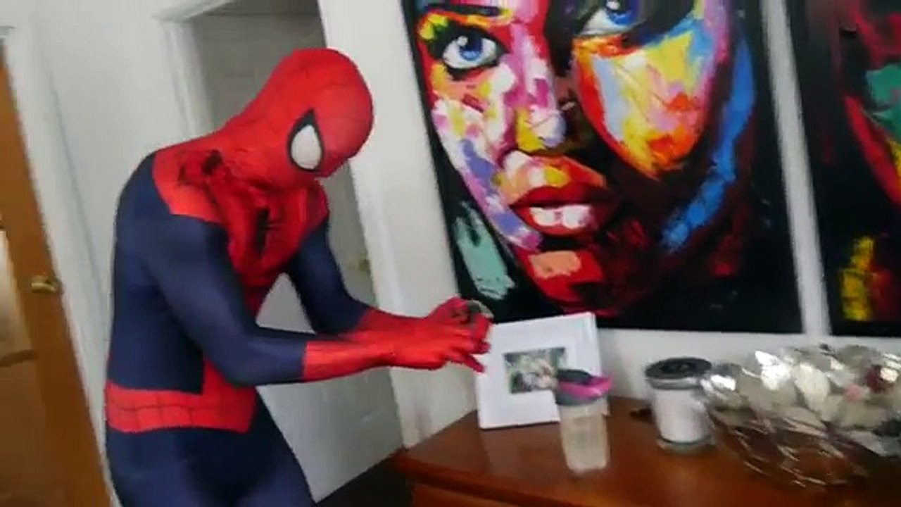 Pregnant CATWOMAN vs DOCTOR! w/ Pregnant Frozen Elsa vs Spiderman in Real Life Joker Superhero Movie