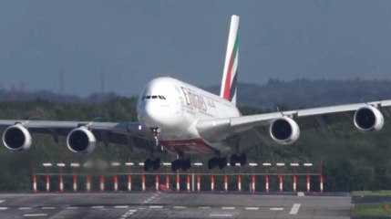 Ce pilote a eu beaucoup de mal à poser son A380