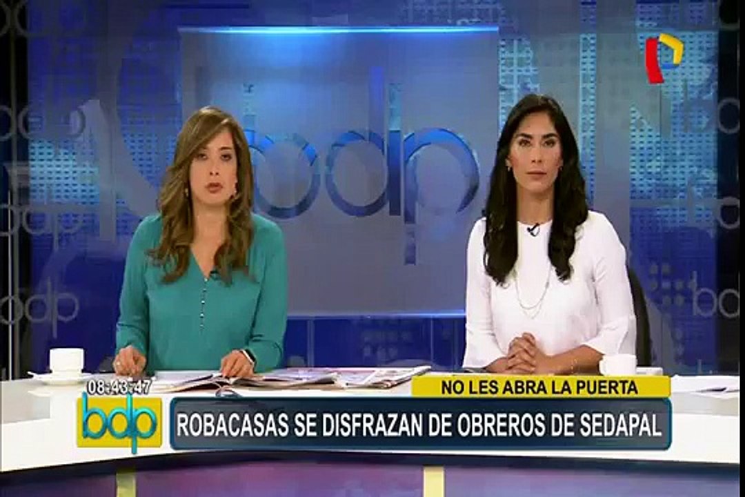 EEUU: mujer es captada golpeando a indefenso perro