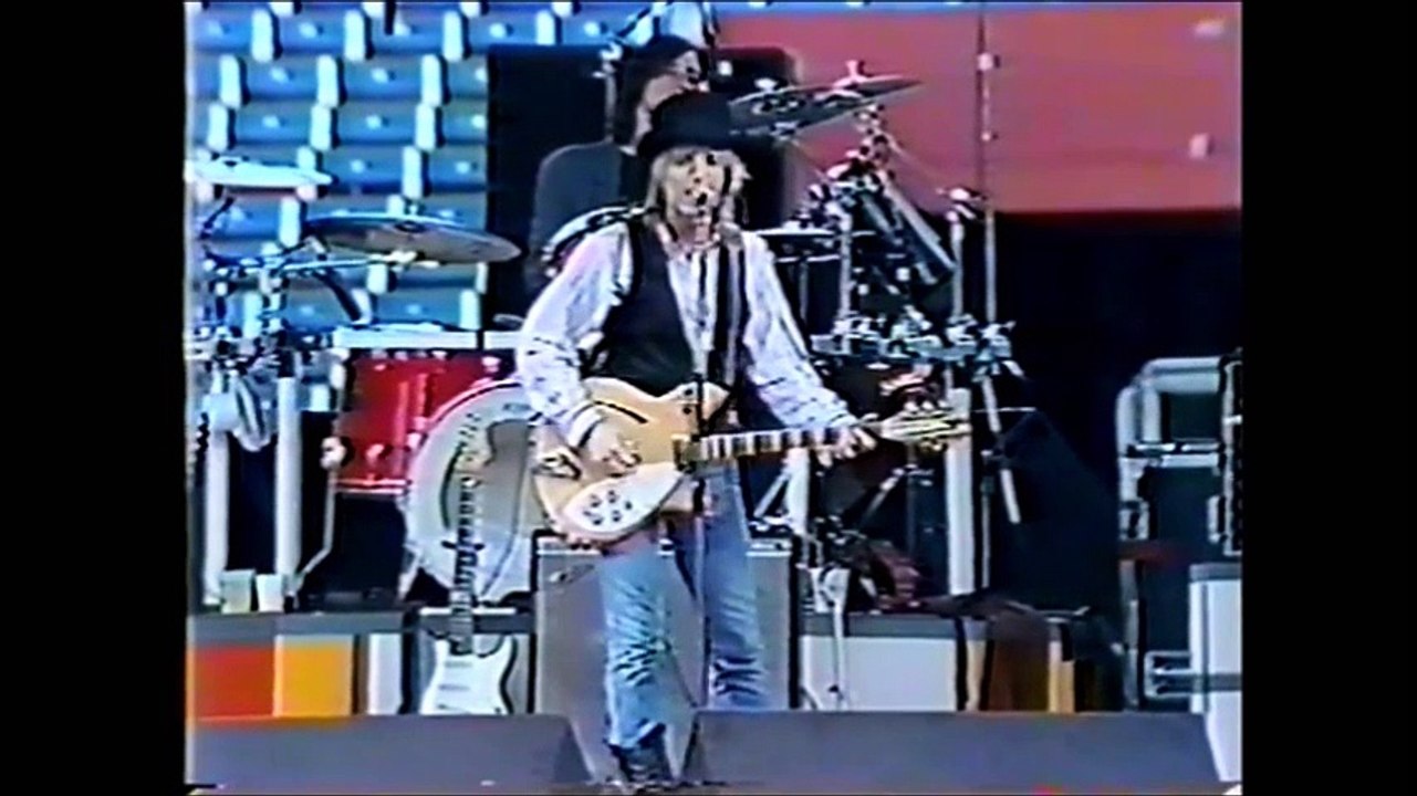 Tom Petty 1986  -  The Waiting