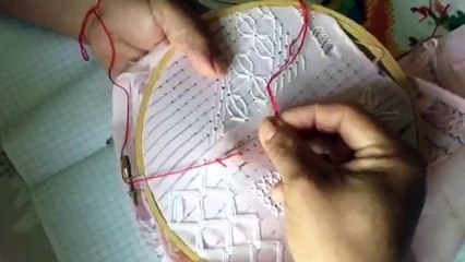 Repetición de vídeo servilletas deshiladas