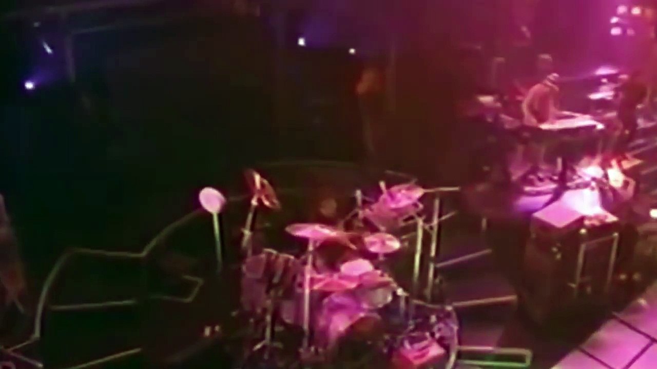 Mr.Children「ラヴコネクション〜everybody goes 秩序のない現代にドロップキック 』【es】Mr.Children in Film