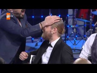 Robbie'nin saç modeli olay oldu!